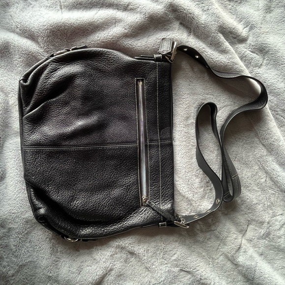 Coach - Picture 2 of 4